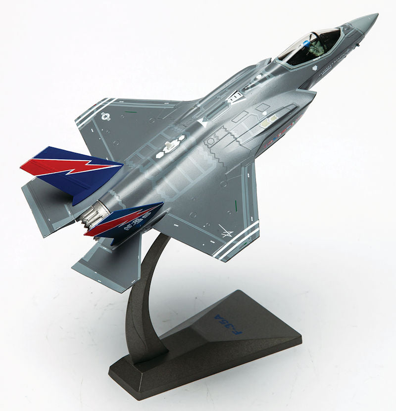 Air Force 1 0008A 1/72 Scale F-35A Lightning II - Edwards Air Force Base