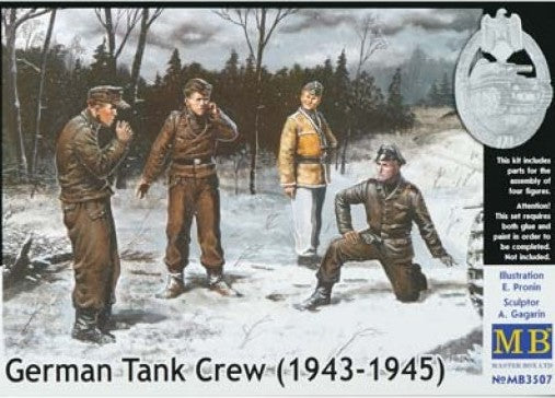 Master Box Models 3507 1/35 German Tank Crew Winter 1943-45 (4)