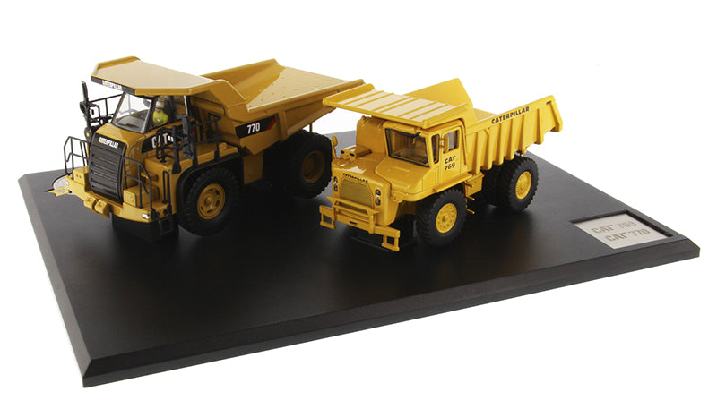 Diecast Masters 85562 1/50 Scale Caterpillar 769 and Caterpillar 770 Off Highway Truck
