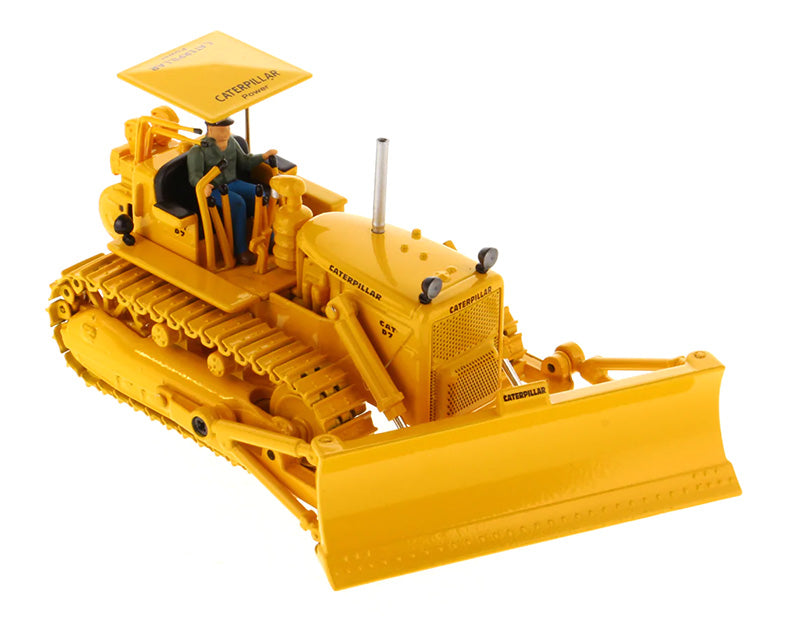 Diecast Masters 85577 1/50 Scale Caterpillar D7C Track-Type Dozer Tractor