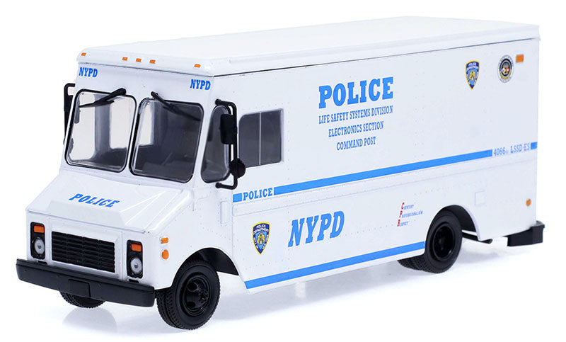 Greenlight 86193 1/43 Scale New York City Police Dept. NYPD Life Safety