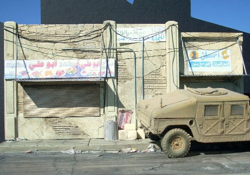 Dioramas Plus 18 1/35 Iraqi Street Building Front w/Base (8"x10.5")