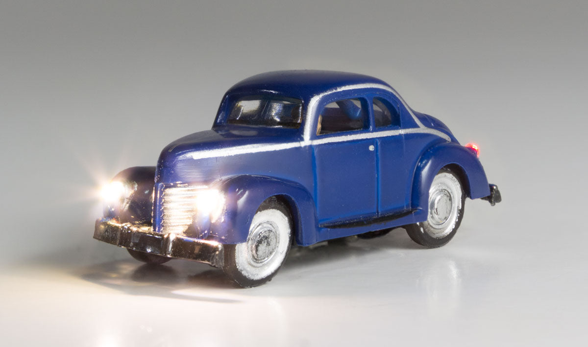 Woodland Scenics 5618 N Scale Blue Coupe - Just Plug(R) Lighted Vehicle -- Blue