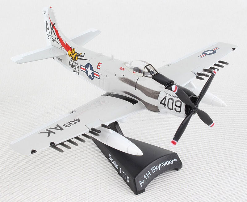 Daron PS5364-3 1/110 Scale A-1H Skyraider - US Navy