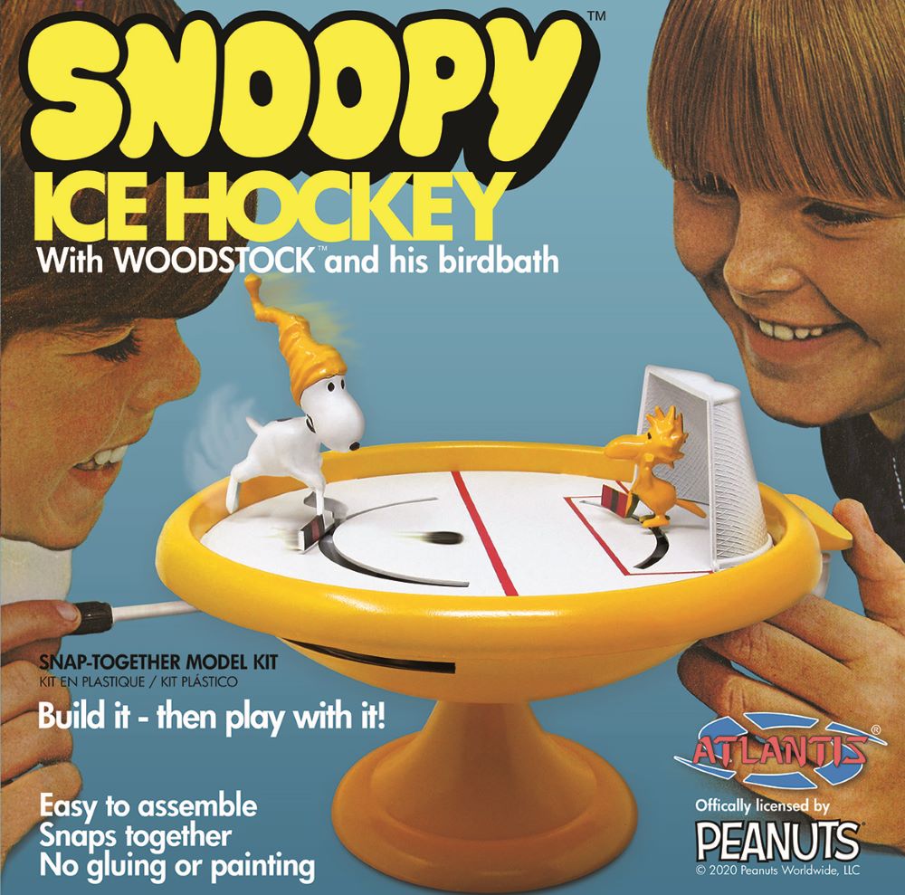Atlantis Models 5696 Snoopy Ice Hockey Game (Snap) (formerly Monogram)