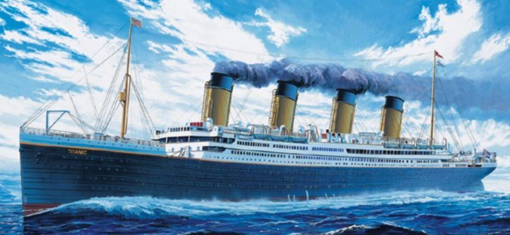 Academy 14214 1/700 RMS Titanic Ocean Liner