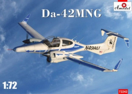 Amodel 72242 1/72 Da42MNG Twin-Engine Aircraft