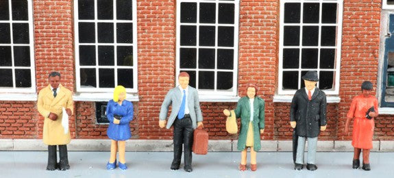 Bachmann 33120 HO Scenescapes Office Workers Standing (6)