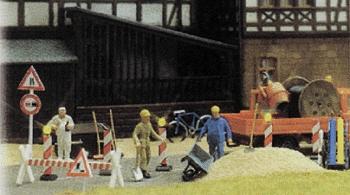Busch 5937 HO Scale Construction Zone Blinkers -- 7 Stanchions (4 w/Blinking LEDs), Assorted Signs & Small Control Unit