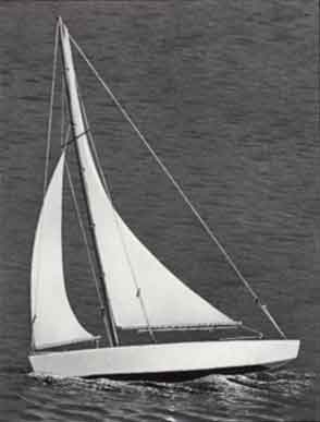 Dumas Products 1102 17" Ace Sloop Boat Kit