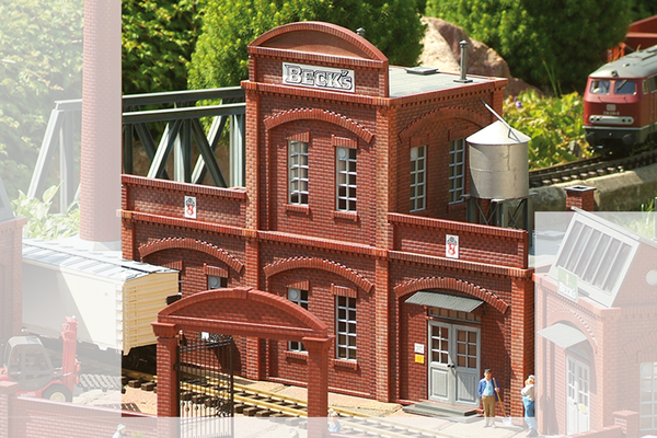 Piko 62014 G Scale Brewery Main Building
