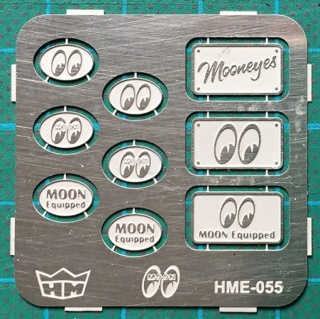 Highlight Model Studio 55 1/24-1/25 Mooneyes Car Club Plaques (various designs)
