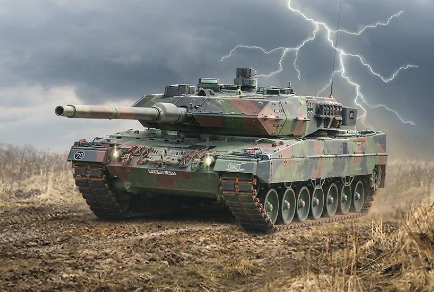 Italeri 6567 1/35 Leopard 2A6 German Tank