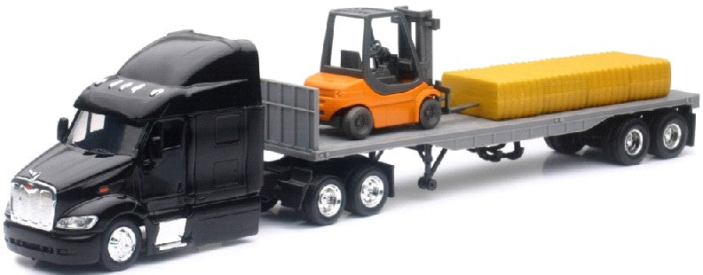 New Ray 15123 1/43 Peterbilt 387 w/Flatbed Trailer, Forklift & Hay Bale Load (Die Cast)
