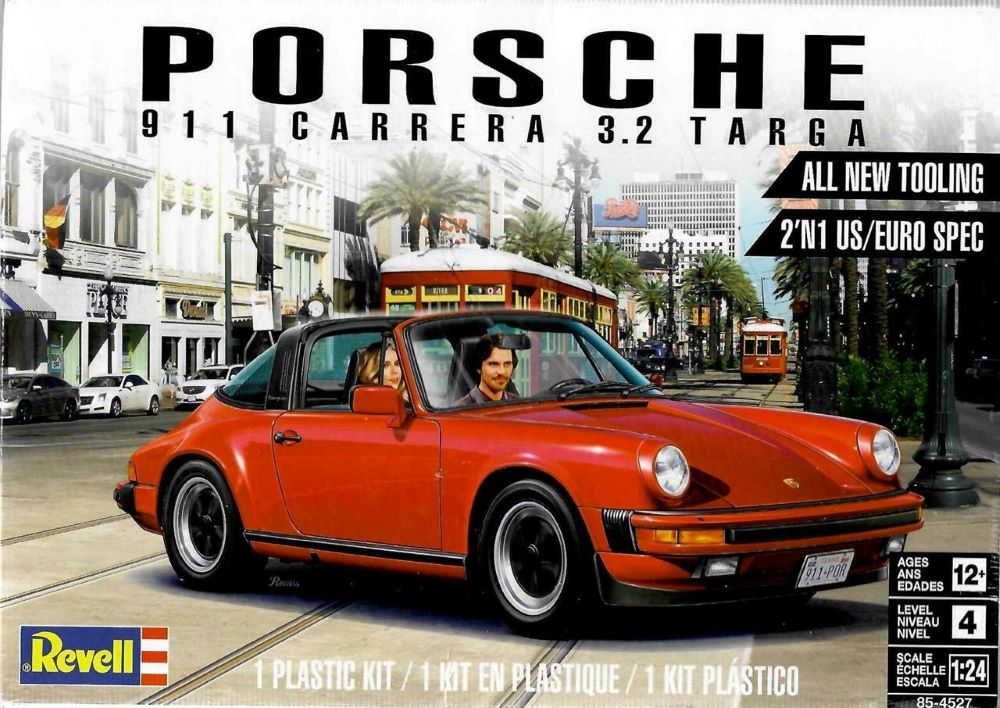 Revell Monogram 4527 1/24 1984 Porsche 911 Carrera 3.2 Targa (2 in 1)