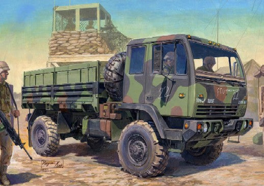 Trumpeter 1004 1/35 M1078 LMTV (Light Medium Tactical Vehicle) Standard Cargo Truck