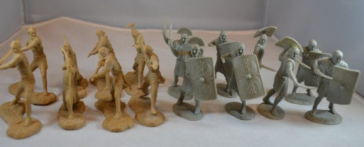 Toy Soldiers of San Diego TSSD 22 1/32 Romans & Barbarians Figure Playset (16)