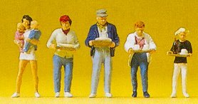 Preiser 10367 HO Scale People Working Guests at the Restaurant pkg(5)