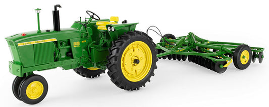 Ertl 45952 1/16 Scale John Deere 3010 Diesel Tractor