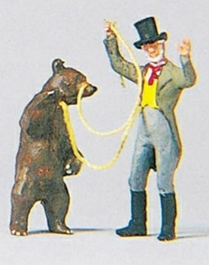 Preiser 29041 HO Scale Individual Figure - Working People Bear