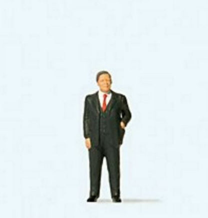 Preiser 28173 HO Scale Helmut Schmidt pkg(1)
