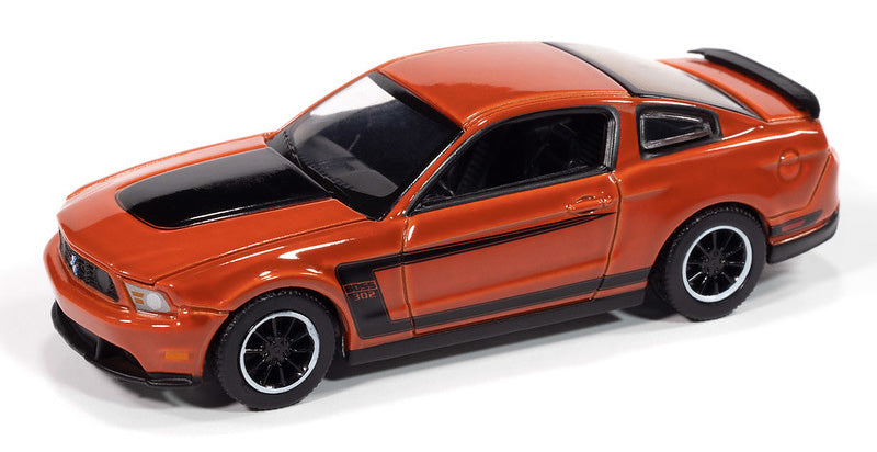 Auto World AWSP186-B 1/64 2012 Ford Mustang Boss 302 Diecast Car