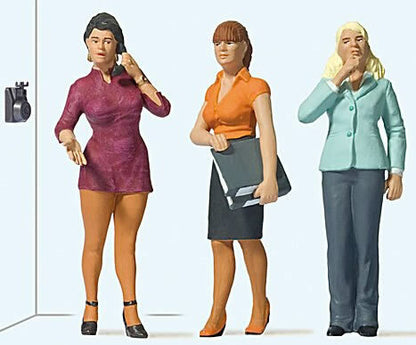 Preiser 44922 G Scale In the Office Women pkg(3)