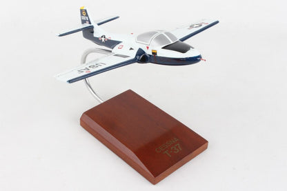Executive Series B0348T32W T-37B Tweetie Bird 1/48