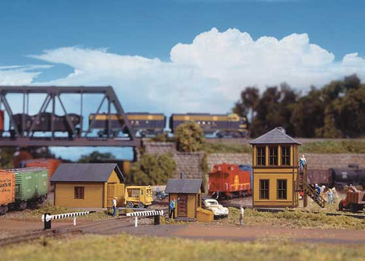 Walthers Cornerstone 3852 N Trackside Structures Set Kit