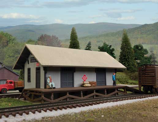 Walthers Cornerstone 933-3895 N Scale Golden Valley Freight House -- Kit - 4 x 2-1/8 x 2"  10.1 x 5.3 x 5cm