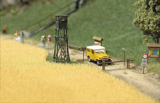 Busch 1204 HO Scale Wheat Field, 100 sq cm