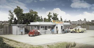 Walthers Cornerstone 933-2909 HO Scale Miss Bettie's Diner -- Kit