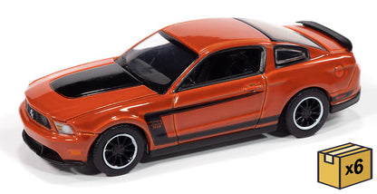 Auto World AWSP186-B-CASE 1/64 Mustang Boss 302 2012 | Case Pack