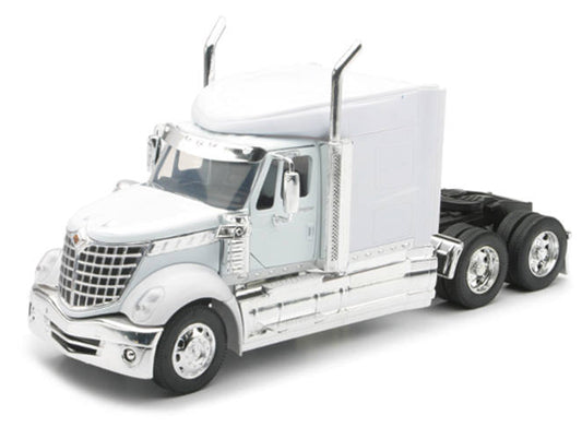 New Ray SS-52941-WT 1/32 Scale International Lonestar Cab Only