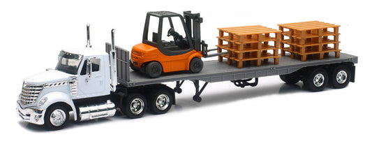 New Ray 16643 1/43 Intl Lonestar Flatbed, Forklift & Pallets