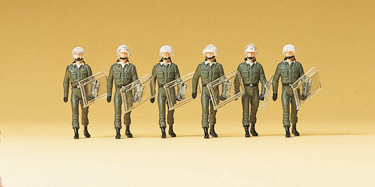 Preiser 10392 HO German Riot Police w/Shields at Side
