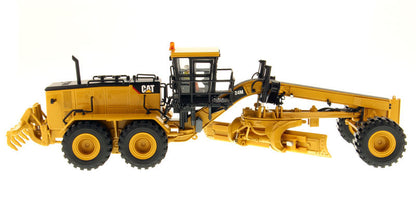 Diecast Masters 85264C 1/50 Caterpillar 24M Motor Grader
