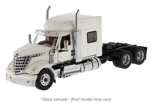 Diecast Masters 71024 1/50 International LoneStar Sleeper Cab