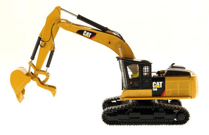 Diecast Masters 85923 1/50 Caterpillar 568 GF Road Builder
