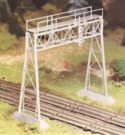 Bachmann 45623 O Scale Plasticville USA Signal Bridge