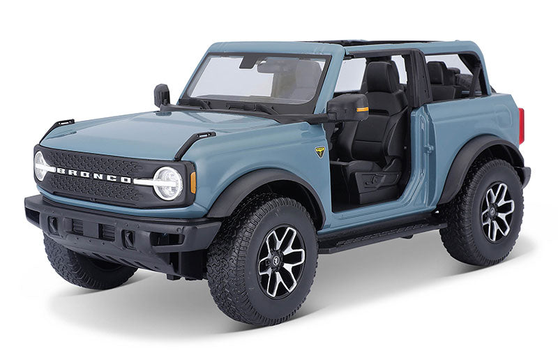 Maisto 31457BL 1/18 Scale 2021 Ford Bronco Badlands Without Doors