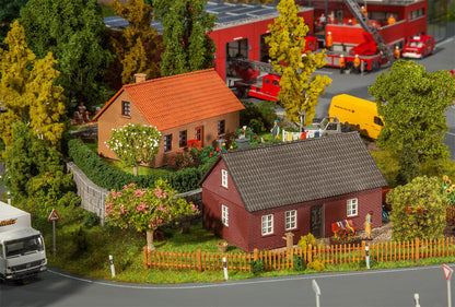 Faller 130507 HO Scale 2 Clinker-Built Houses Model Kit