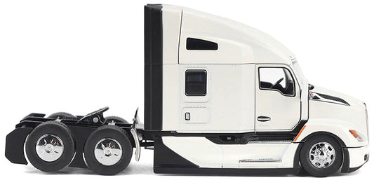 Diecast Masters 71119 1/50 Kenworth T680 Sleeper Tractor