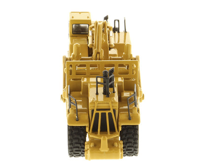 Diecast Masters 85542 1/125 Cat 657G Wheel Tractor Scraper