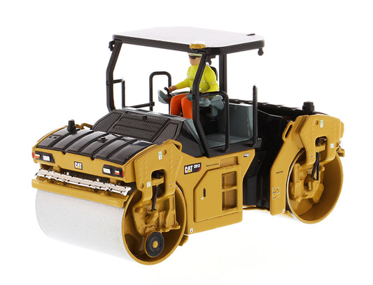 Diecast Masters 85594 1/50 Caterpillar CB-13 Tandem Vibratory Roller