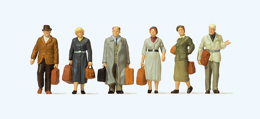 Preiser 10582 HO Scale Walking Passengers with Luggage