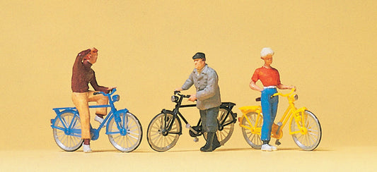 Preiser 10515 HO Scale Cyclists at Railroad Crossing Figures