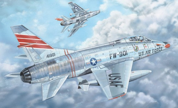 Trumpeter Scale Models 3221 1/32 F100C Super Sabre Fighter