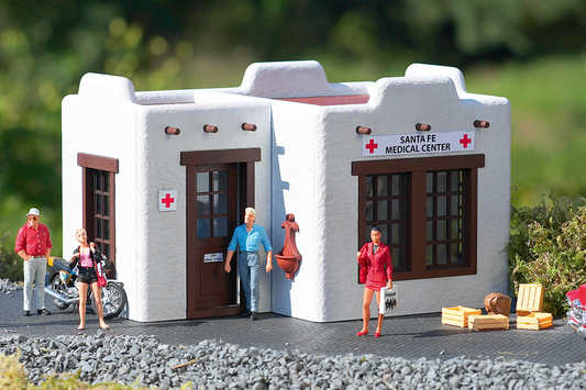 Piko 62106 G Scale Santa Fe Medical Center Building Kit