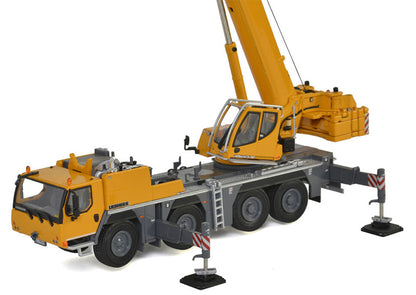 WSI 54-2004 1/50 Liebherr LTM 1090-4.2 4-Axle Mobile Crane
